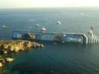 Costa Concordia - immagine dall'alto del naufragio